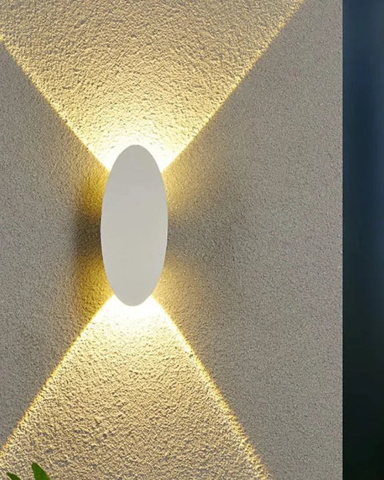 Bivalve Wall Lamp