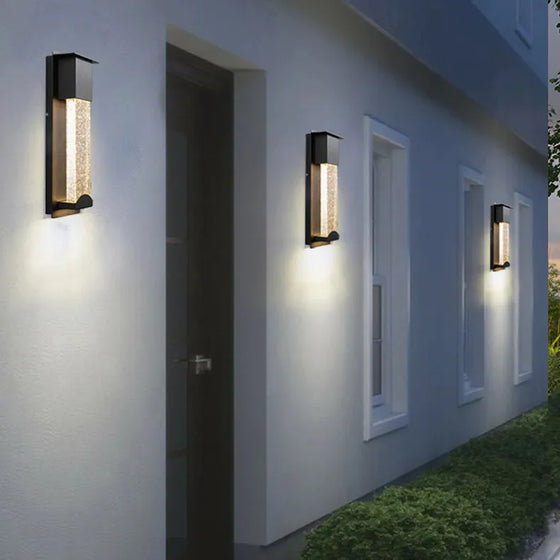 Crilica Outdoor Lamp