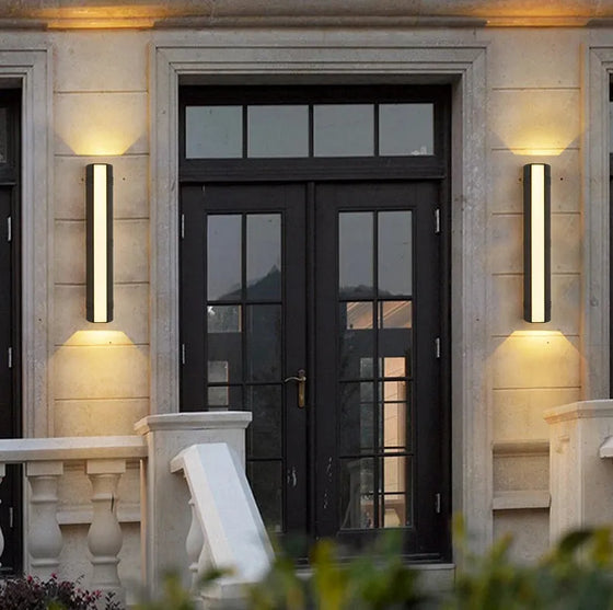 Lux Outdoor Lamp