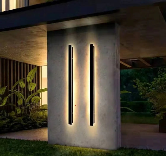 Obsidian Outdoor Lamp