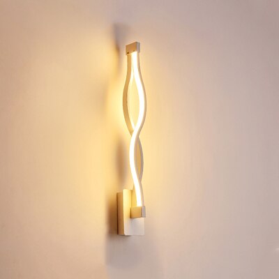 Bella Wall Lamp