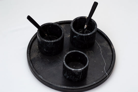 Marble sauce boats