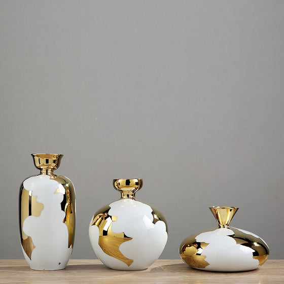 White & Gold Smooth Vases