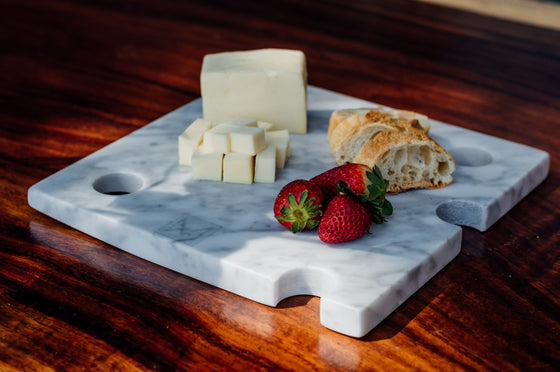 Käse-Marmor-Tisch