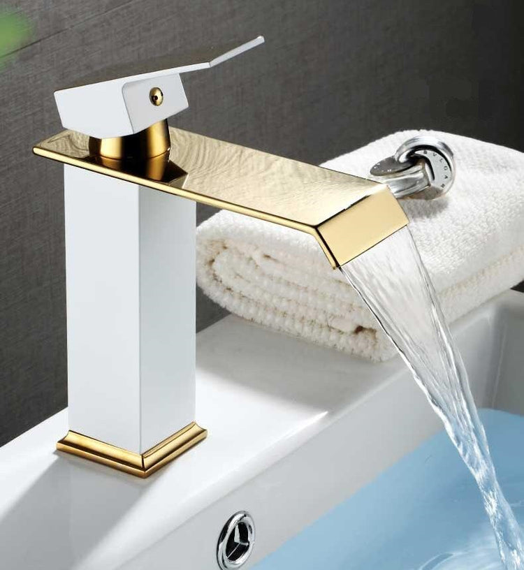 Grifo Isis - grifo de diseño para baño o cocina | Casa Fogo México