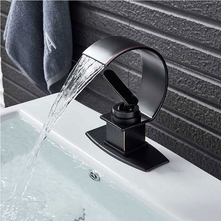 Grifo Luna - grifo de diseño para baño o cocina acabado bronce negro | Casa Fogo México